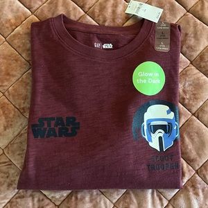Gap Kids Sleeved Sat Wars shirt